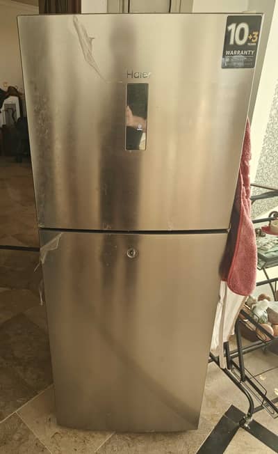 Inverter Haier Referigerator for Sale with Digital Display - Medium