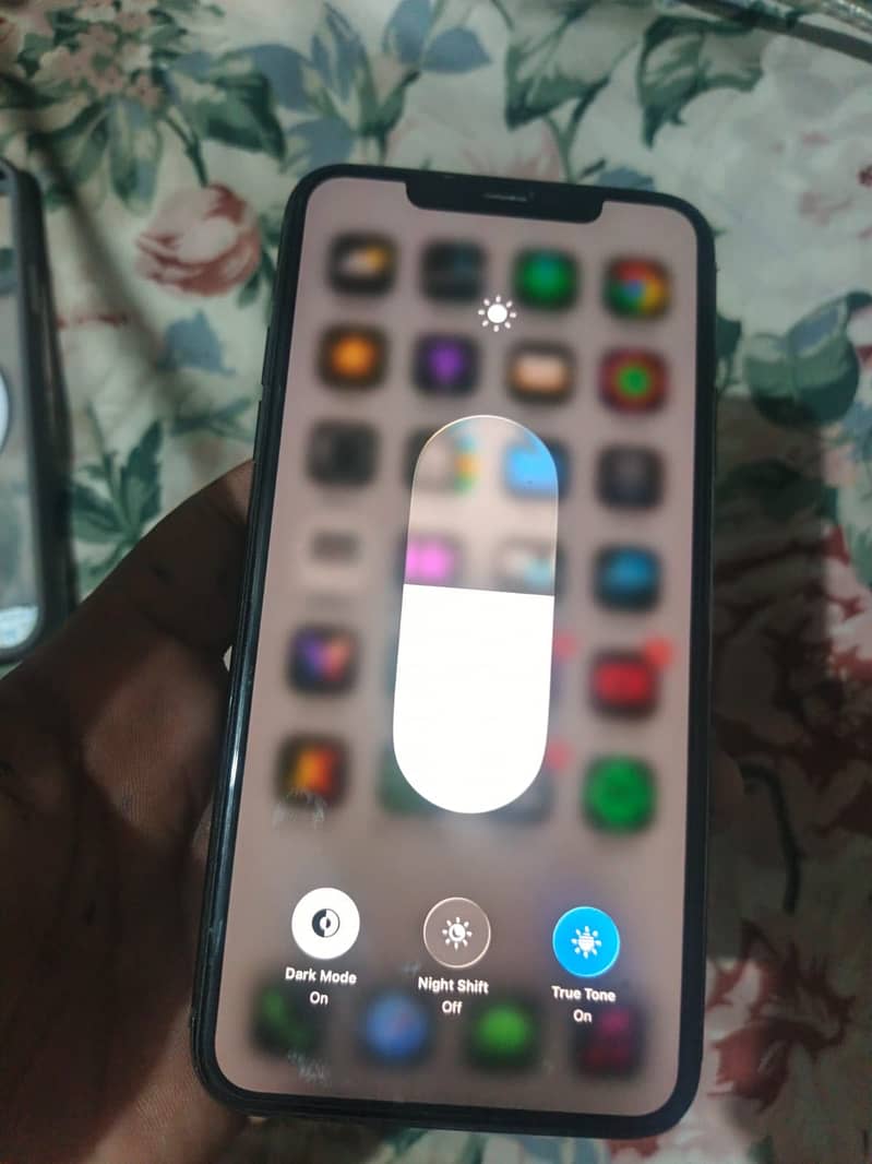 Iphone 11 pro max 5