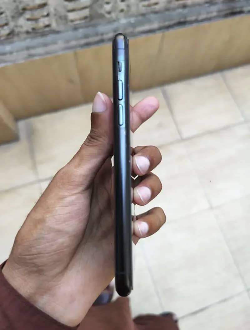 iphone 11 pro 5