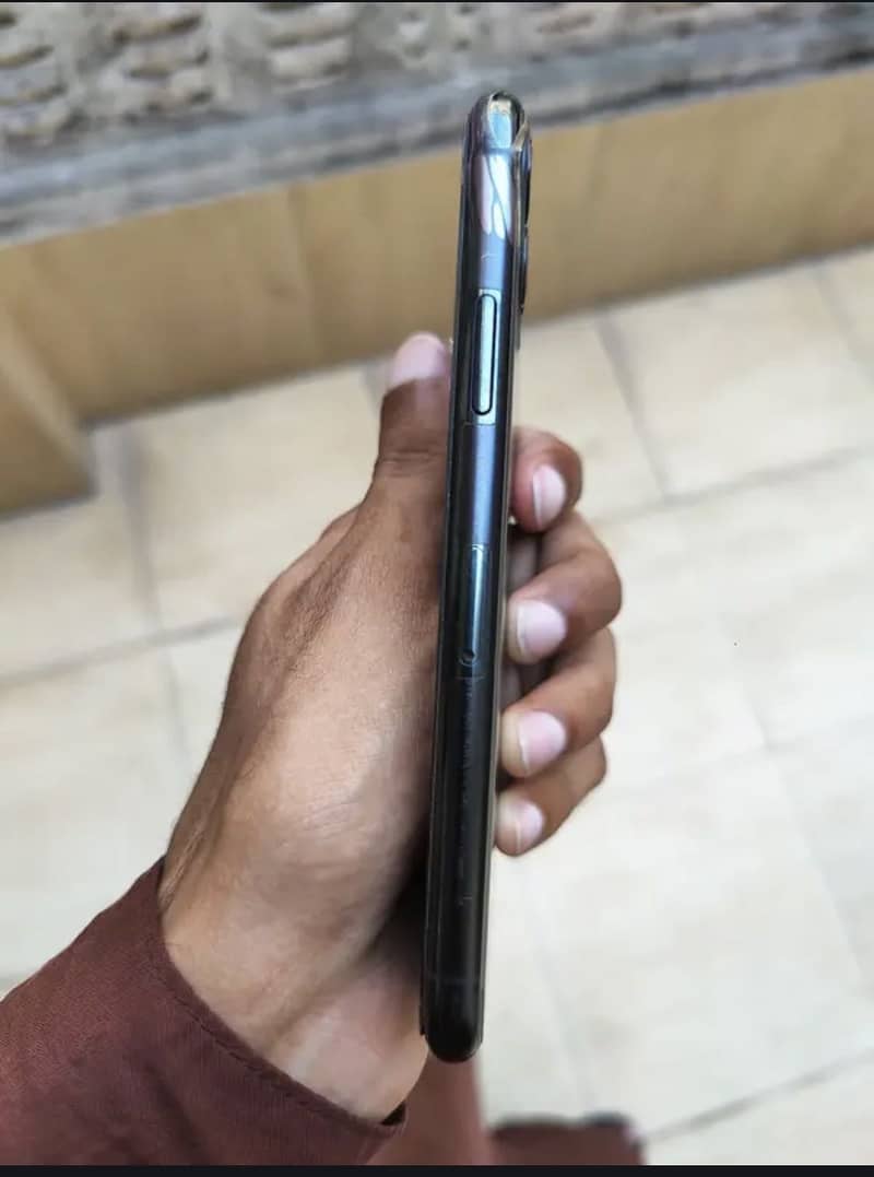 iphone 11 pro 7