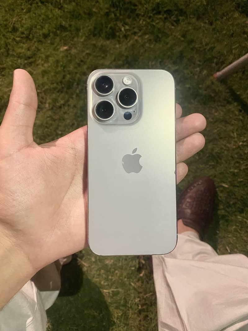 iphone 15 pro 0