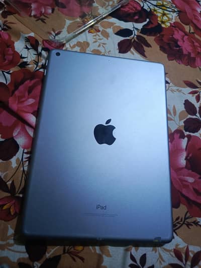 ipad 6 generation 128gb conditions 10/10
