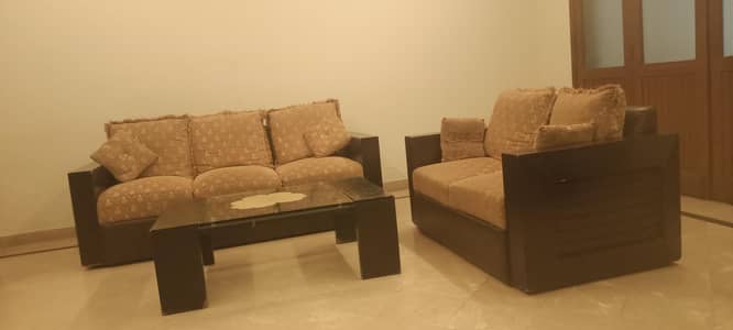 Beautiful design sofa set urgent sale . . . 3 " 2" 1