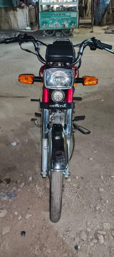 CDI. 70C Honda Bike Red Color