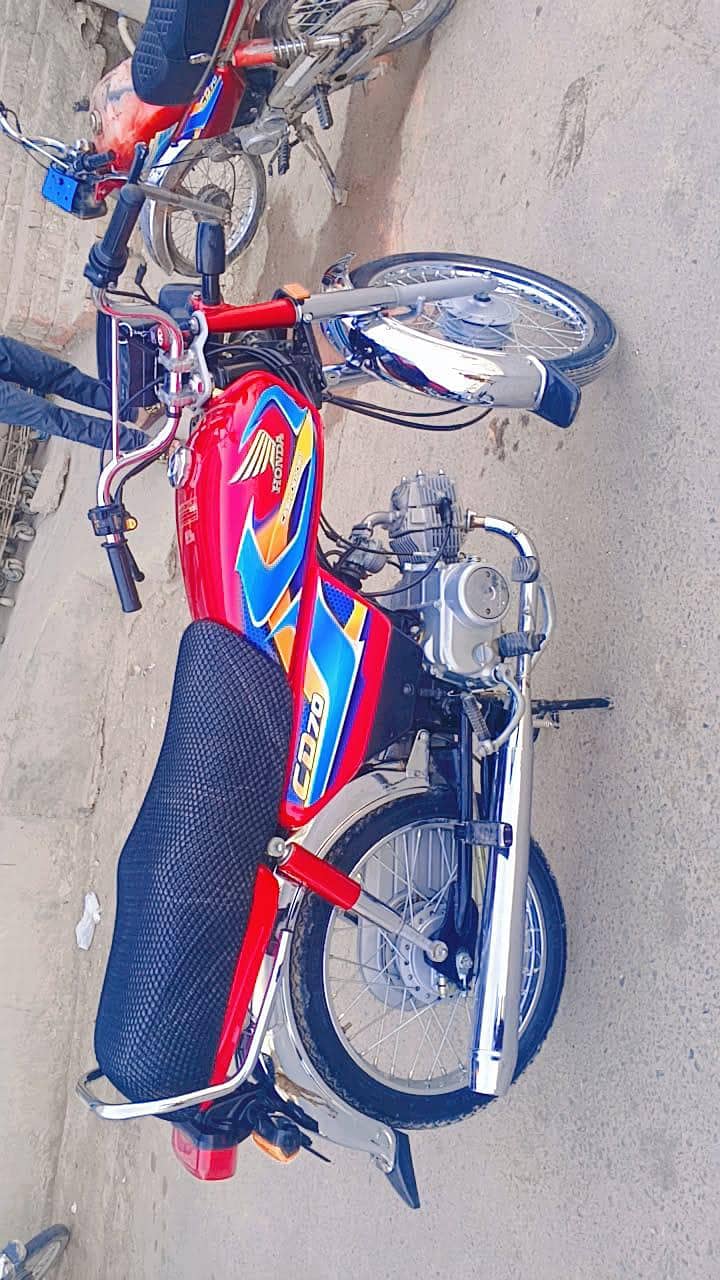 motorcycle 0