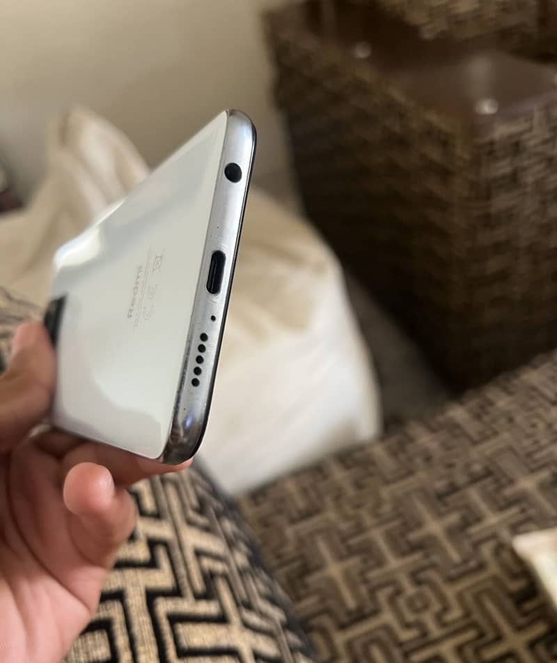 Redmi Note 9s 3