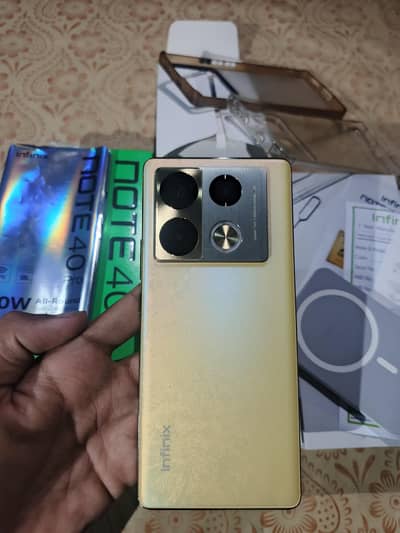 infinix note 40 pro (12+12/256)