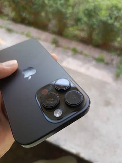 iPhone 16 pro jv none active