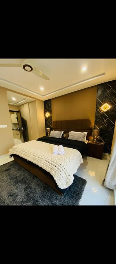 Elegent 01 Bed Apartment Parkhouse Gulberg on per day rent