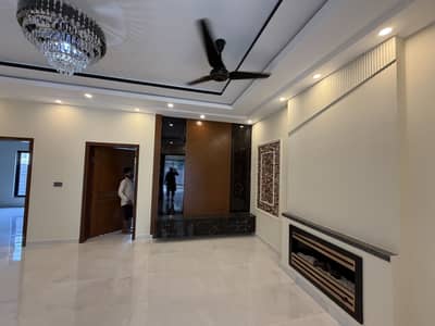 NESPAK PHASE THREE 10 MARLA BRAND NEW HOUSE IS AVAILABLE FOR SALE