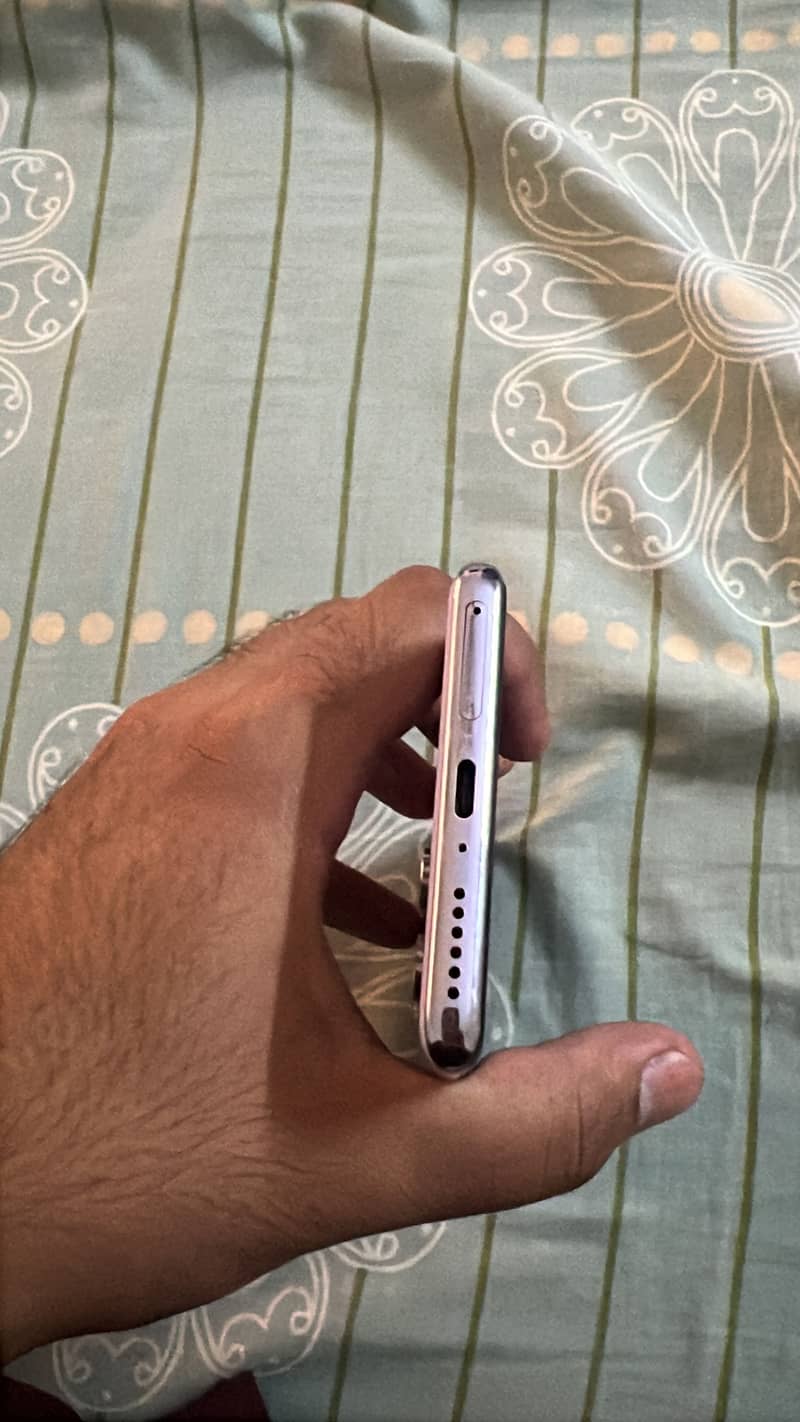 Redmi note 14 pro 4