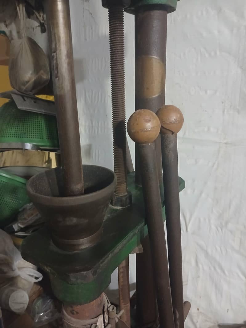 Hand molding machine 0