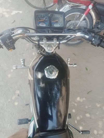new bikes new condition 1st owner 03211010404