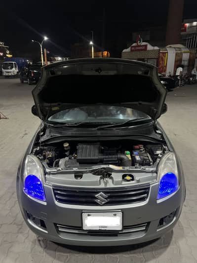 Suzuki Swift 1.3 dlx Automatic 2013 model
