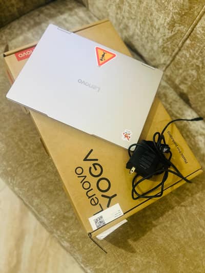 Lenovo Yoga 7 2in1 Copilot + Pc 14” 2K OLED Touchscreen