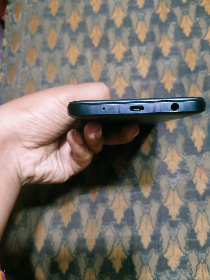 Redmi A2 plus 2