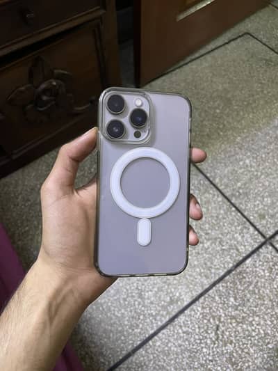 Iam selling iPhone xr converted  15pro