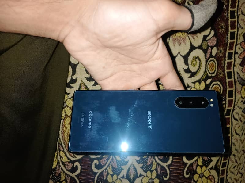 Sony 5 1