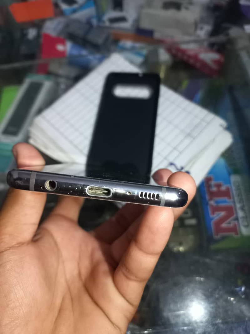 S10 plus 6