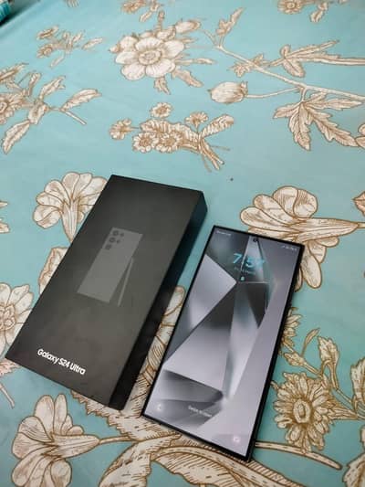SAMSUNG GALAXY S24 ULTRA 5G NON PTA 12 /256  FACTORY UNLOCKED