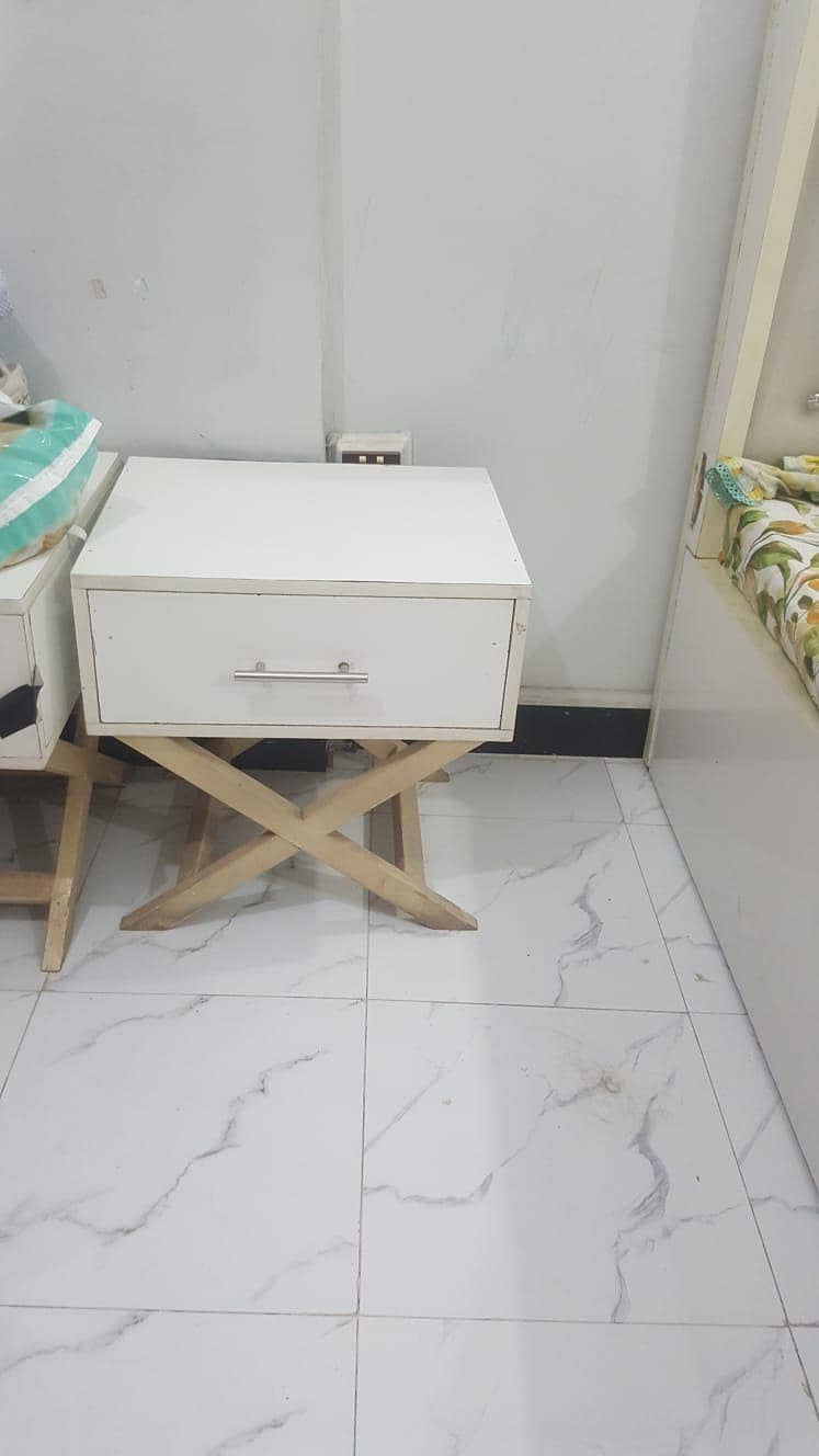 dressing table with side table 0