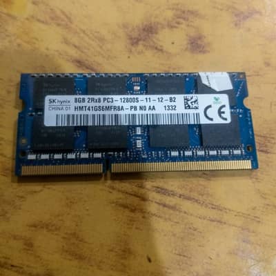 SK Hynix 8GB DDR3 Laptop RAM (PC3-12800S)