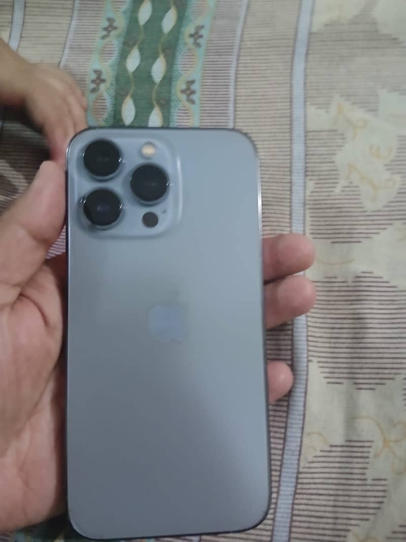 iPhone 13 pro 0