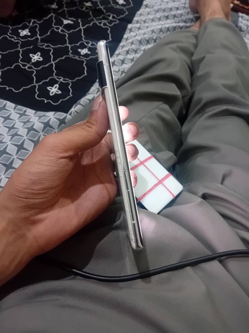 Google pixel 6 pro 2