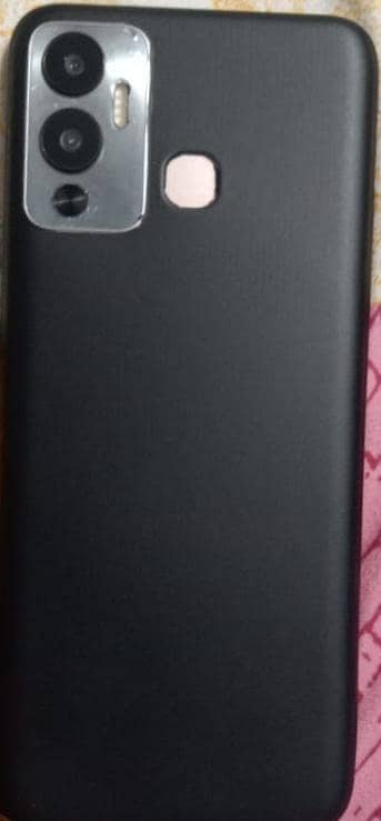 infinix 12play.     4/64