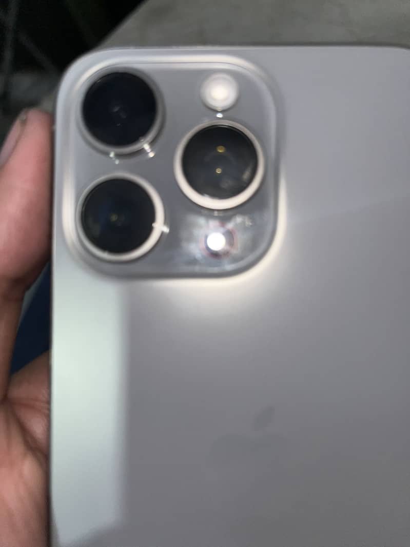 Iphone 15pro max (jv) 3