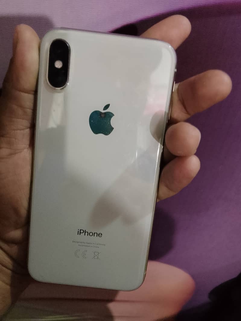 Apple iPhone X 3