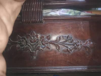 dubal bed original wood ka itna saal sa  b use kar RHA han abi b new h