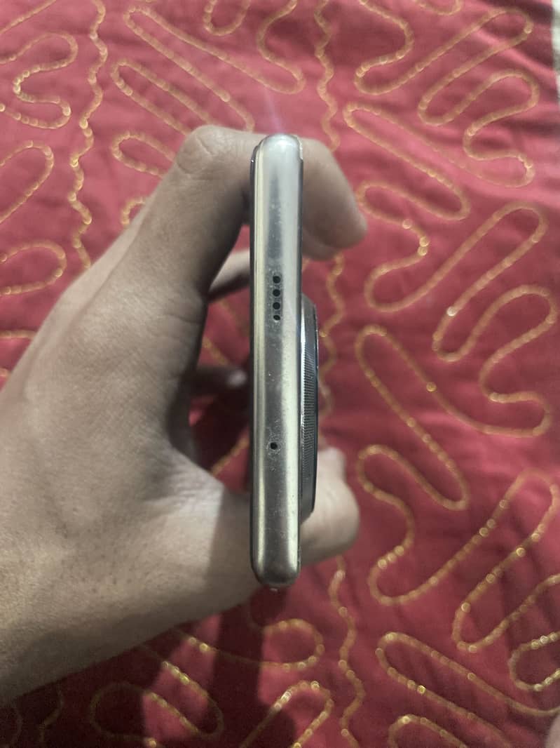 Tecno camon 30s 3