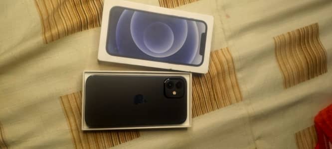 I phone 12 ,non pta,64 gb,84battery health,with box and genie cable