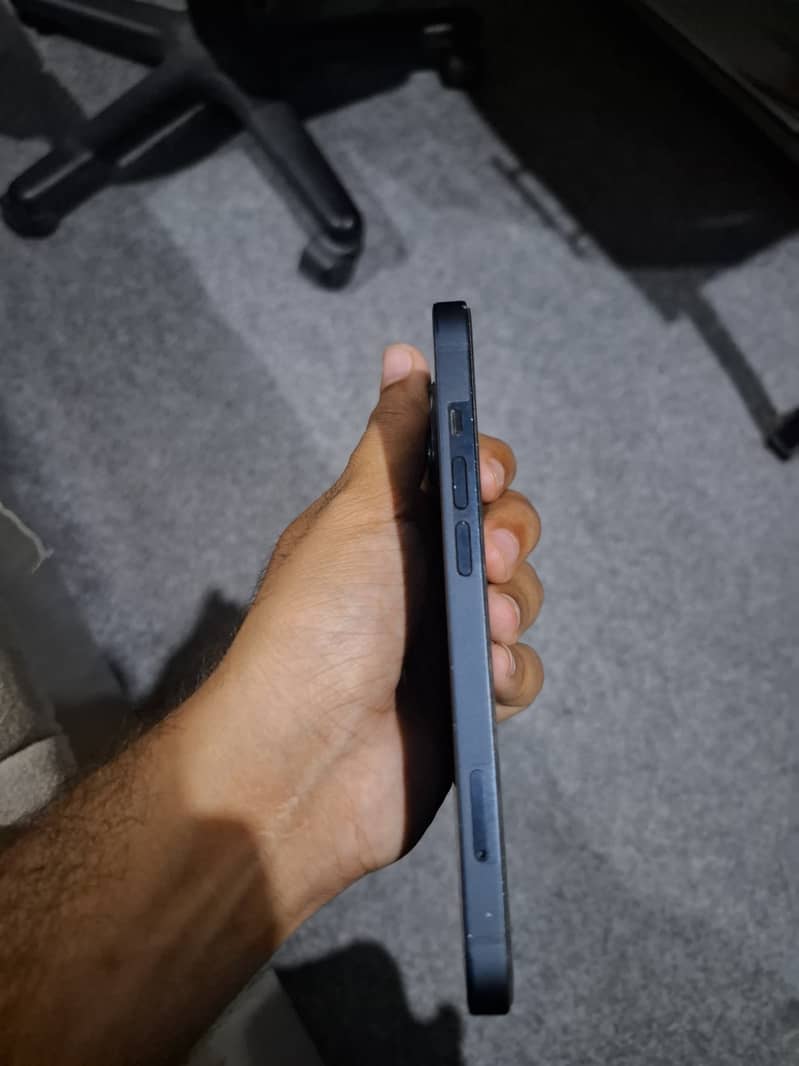 iPhone 13 1