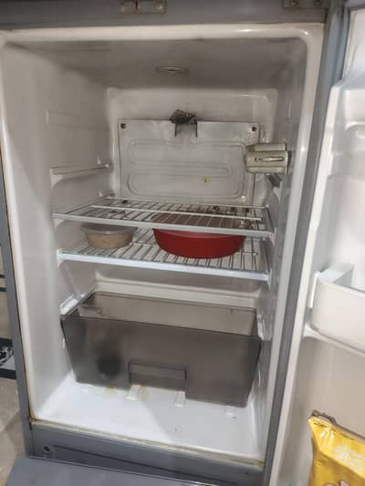 dawlance refrigerator
