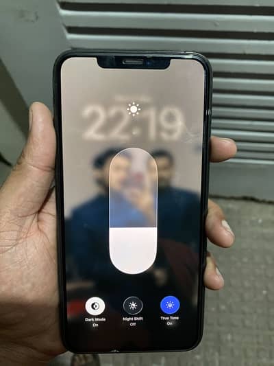 iPhone 11 Pro Max 256 gb Nonpta fu 82% health waterpack phone