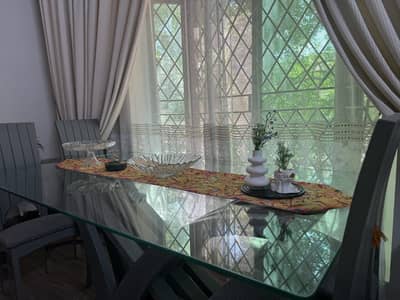 Dinning Table with chairs