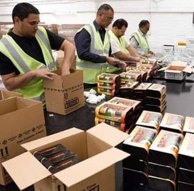 Packing staff for store warehouse