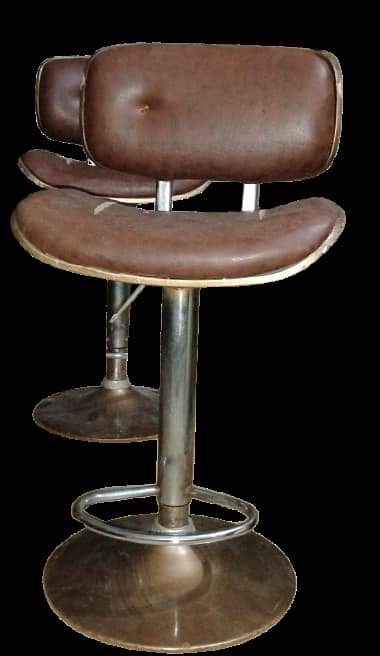 Stools. Bars chairs. Counter chairs. Kitchen tables