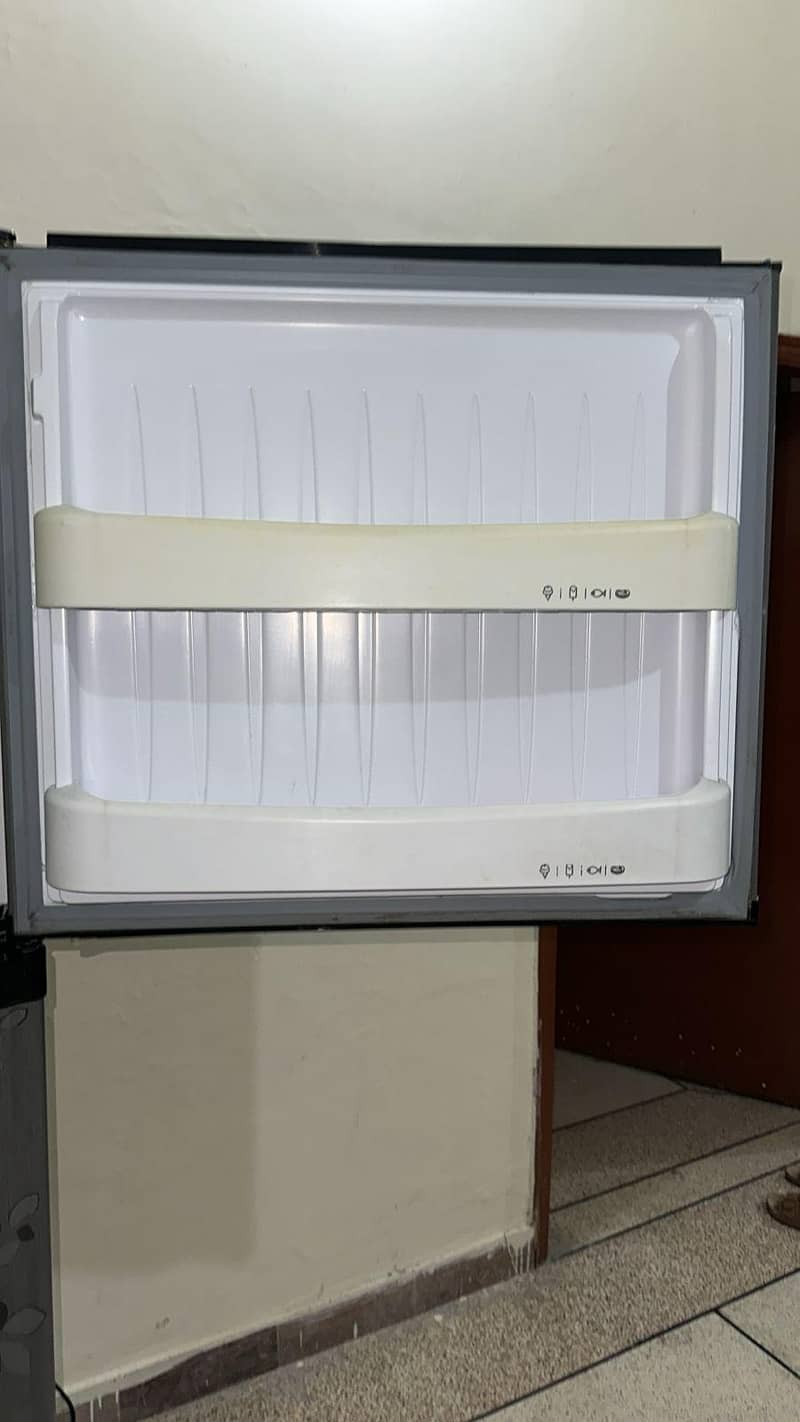 Orient Fridge 5