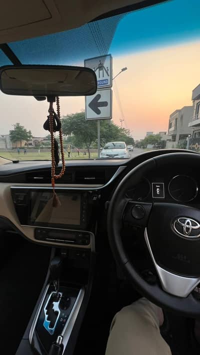 Toyota Corolla Altis Grande 1.8 – 2019
