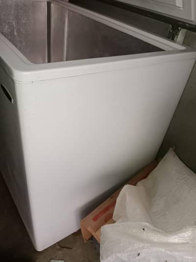national freezer brand new condition
