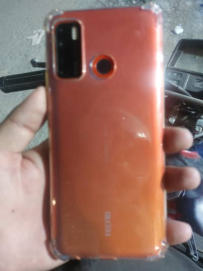 tecno spark 5 pro 4/64  9/ 10  lush in used . in used not any single