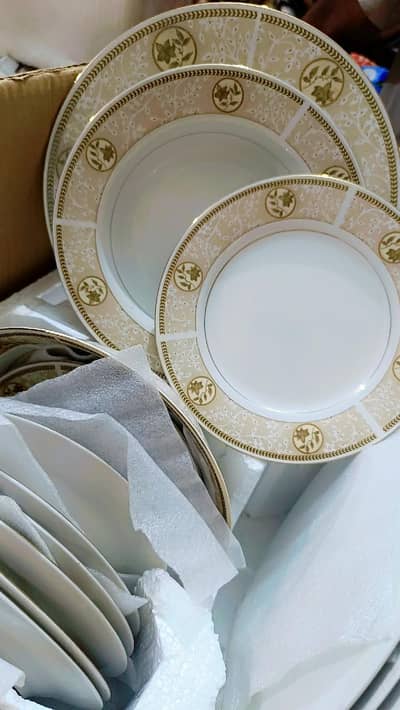 Chini Dinner Set