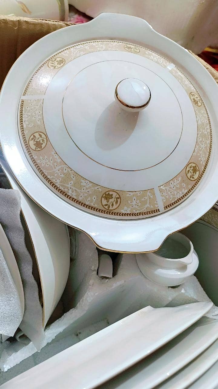 Chini Dinner Set 2