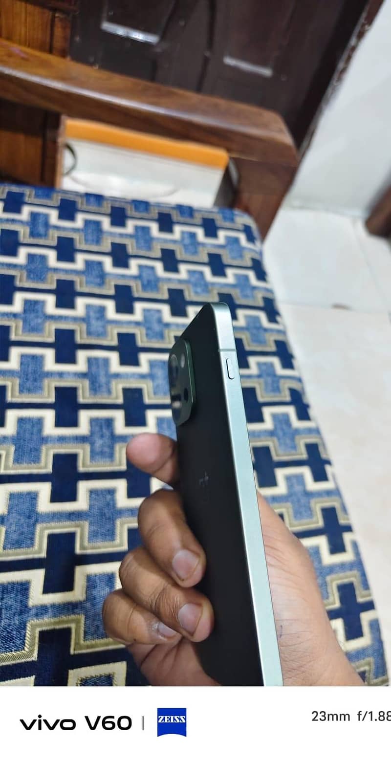One plus 13s 4