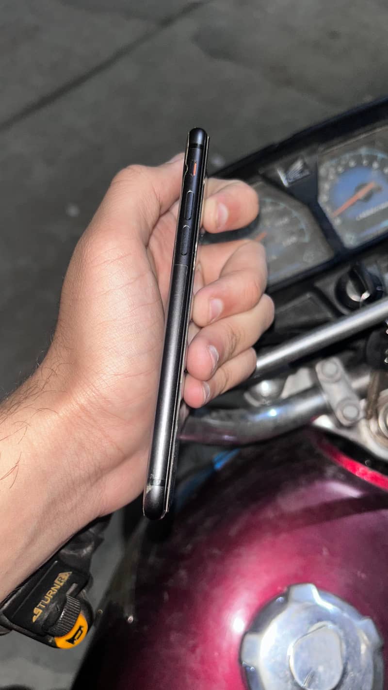 Apple's Iphone 8 5