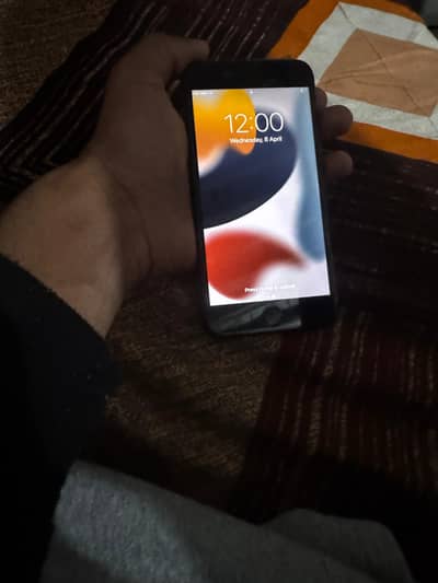 iPhone 7 plus JV  128 GB contact me on WhatsApp 03087395276