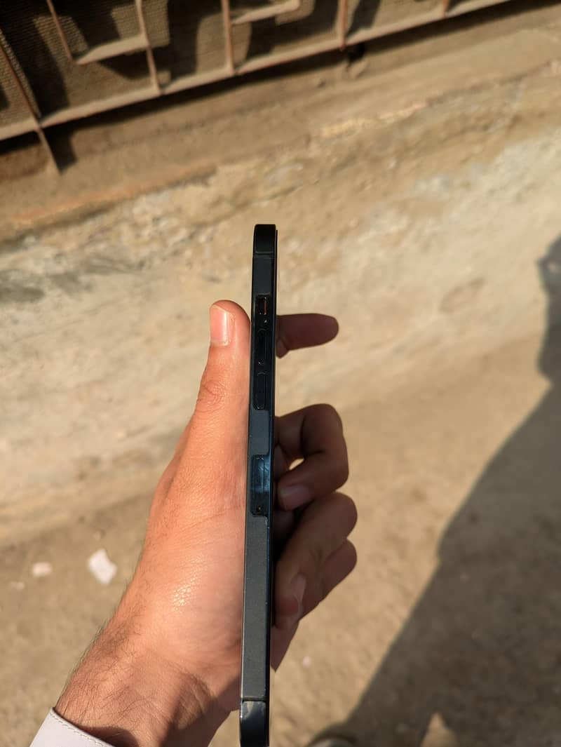 IPhone 12 Pro Max 6